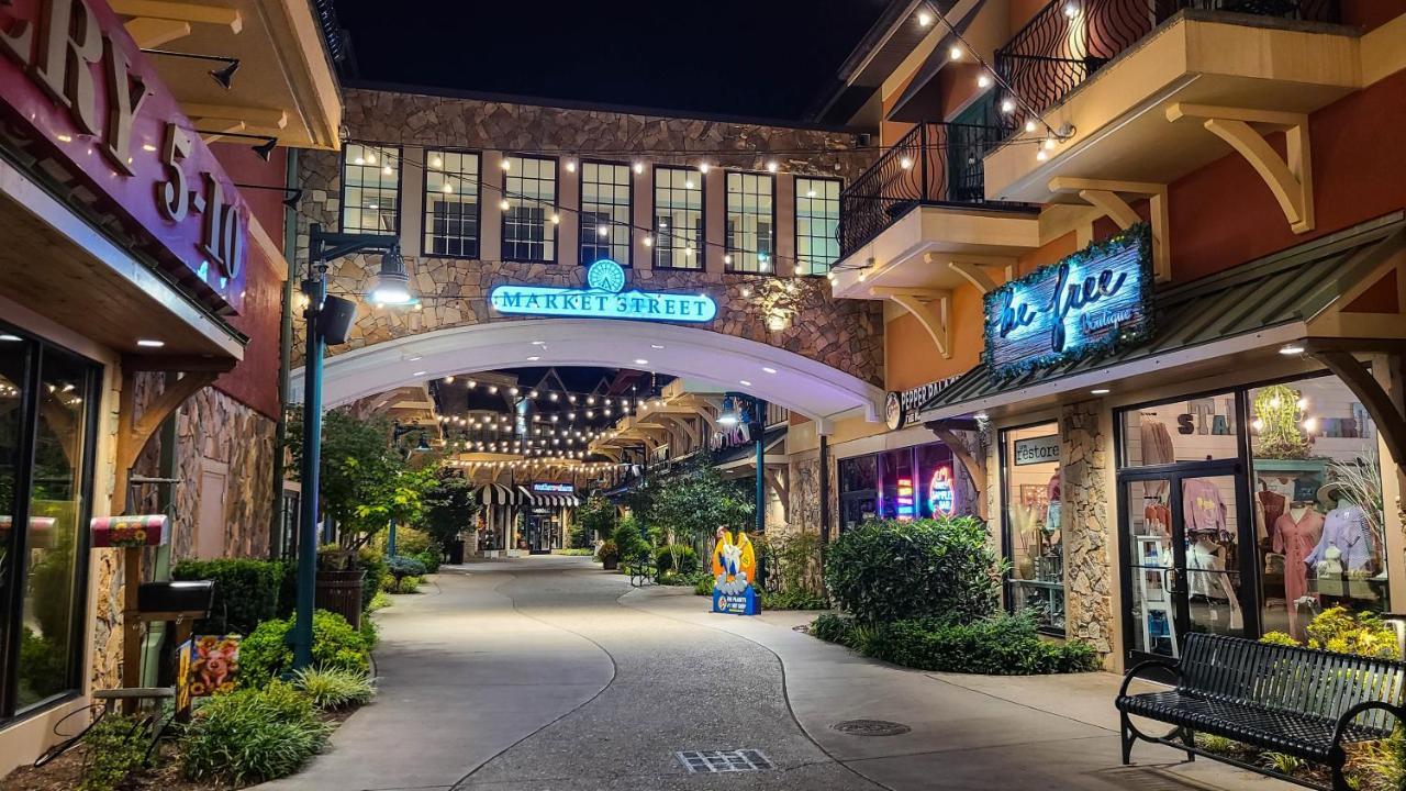 Margaritaville Island Hotel Пиджен Фордж Екстериор снимка